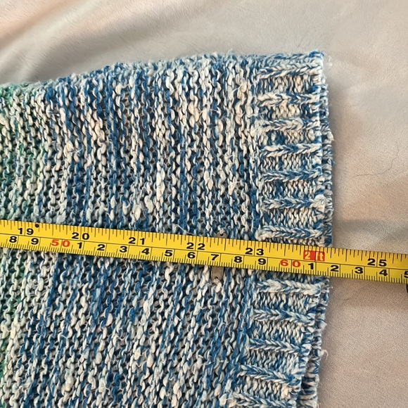 Gilly Hicks sweater - Picture 4 of 7